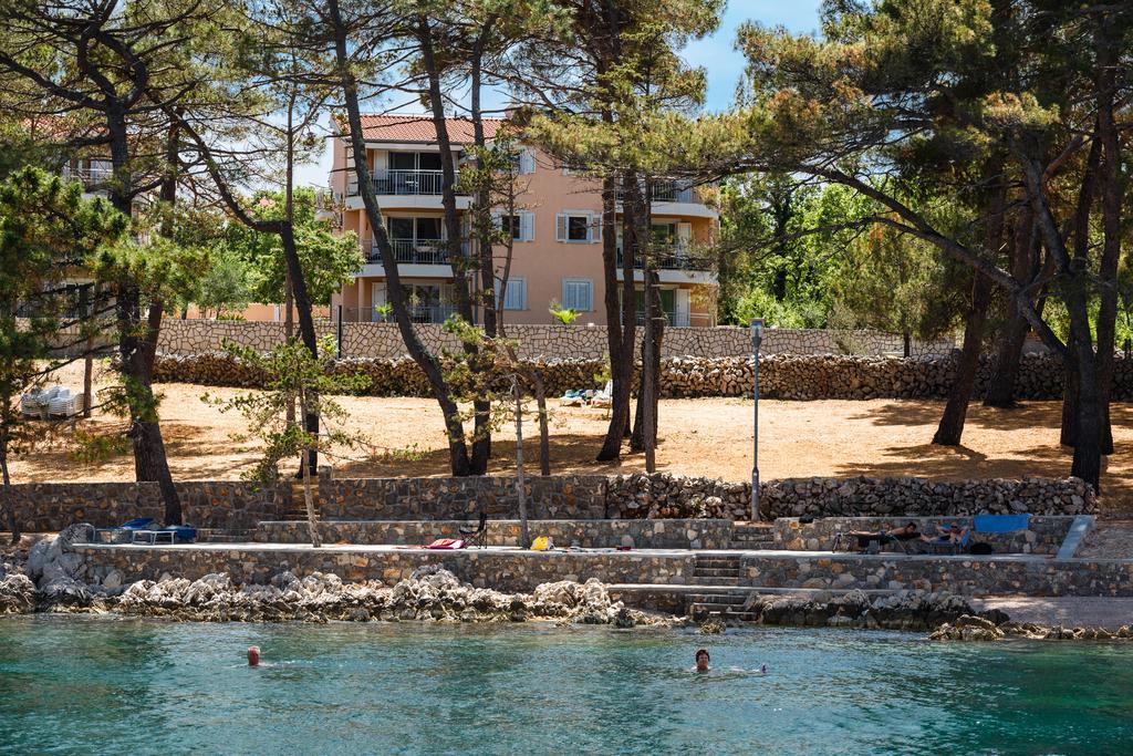 Apartments Mare & Mons Deluxe Malinska Luaran gambar