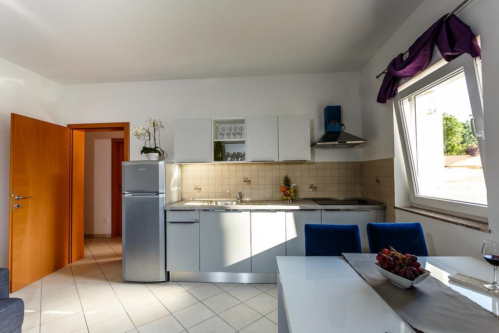 Apartments Mare & Mons Deluxe Malinska Luaran gambar