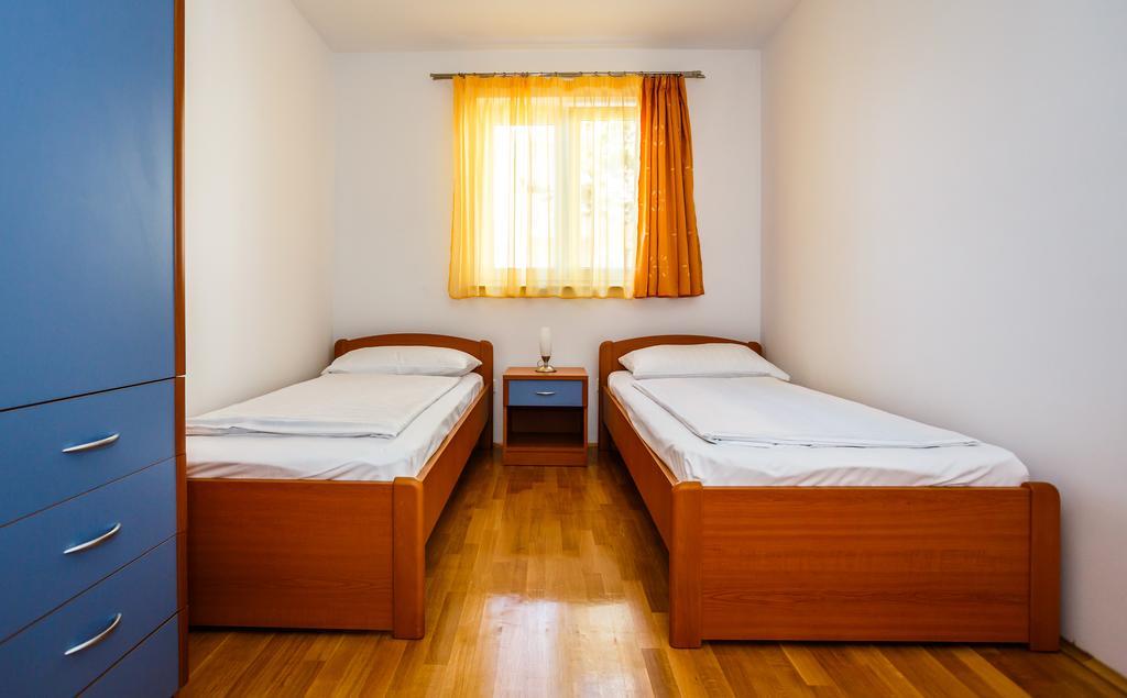 Apartments Mare & Mons Deluxe Malinska Luaran gambar